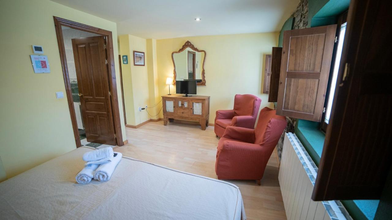 Hotel Rural Los Cerezos De Yanguas Eksteriør billede