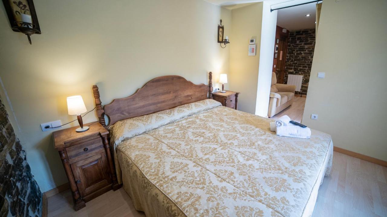 Hotel Rural Los Cerezos De Yanguas Eksteriør billede